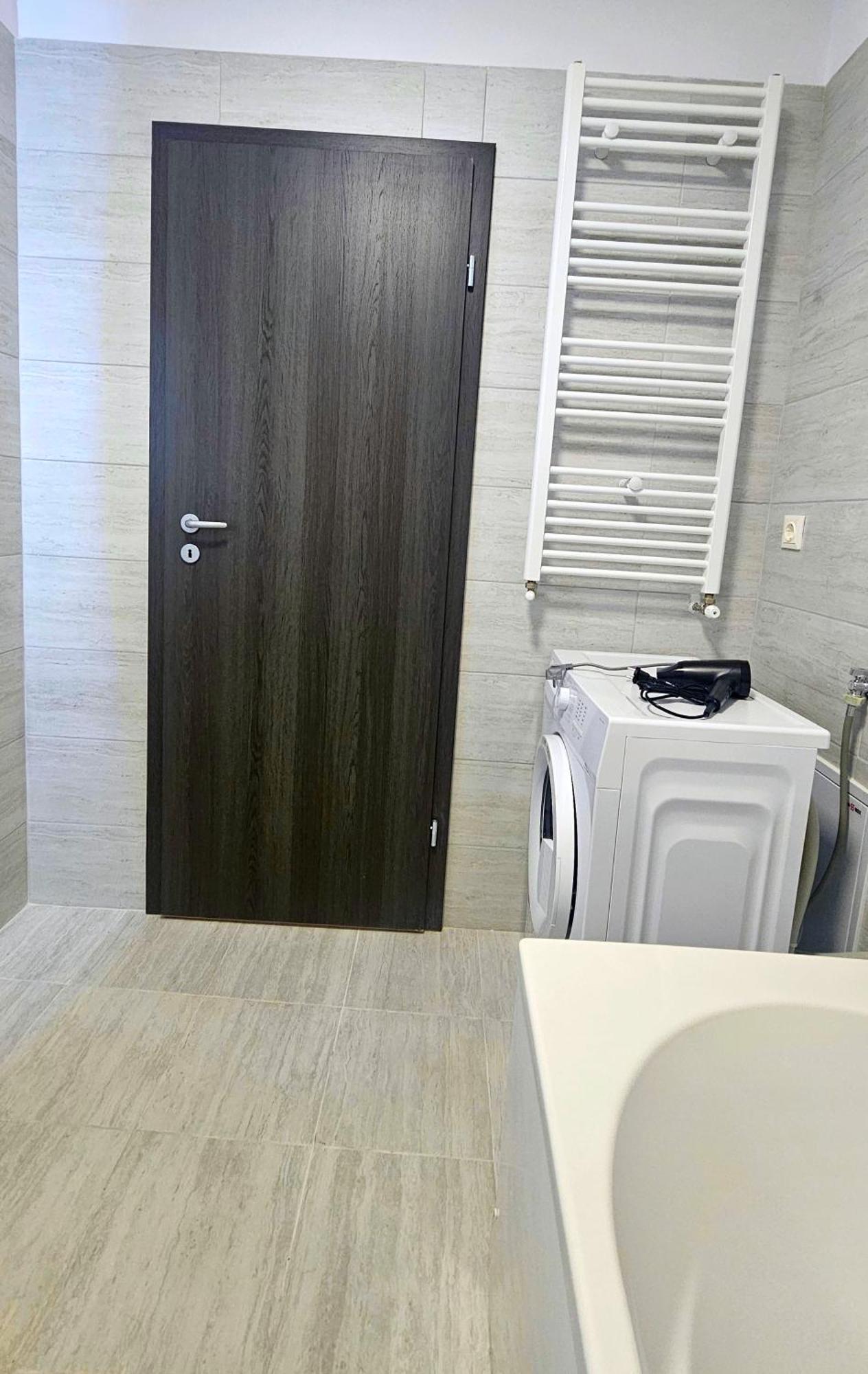 One Fancy Studio بوخارست المظهر الخارجي الصورة